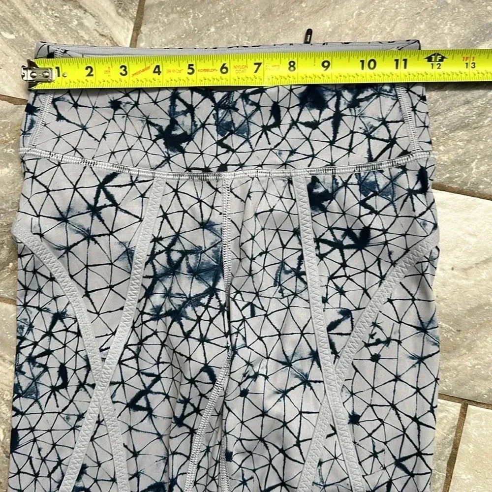 Lululemon Pedal‎ Pace Crop size 4